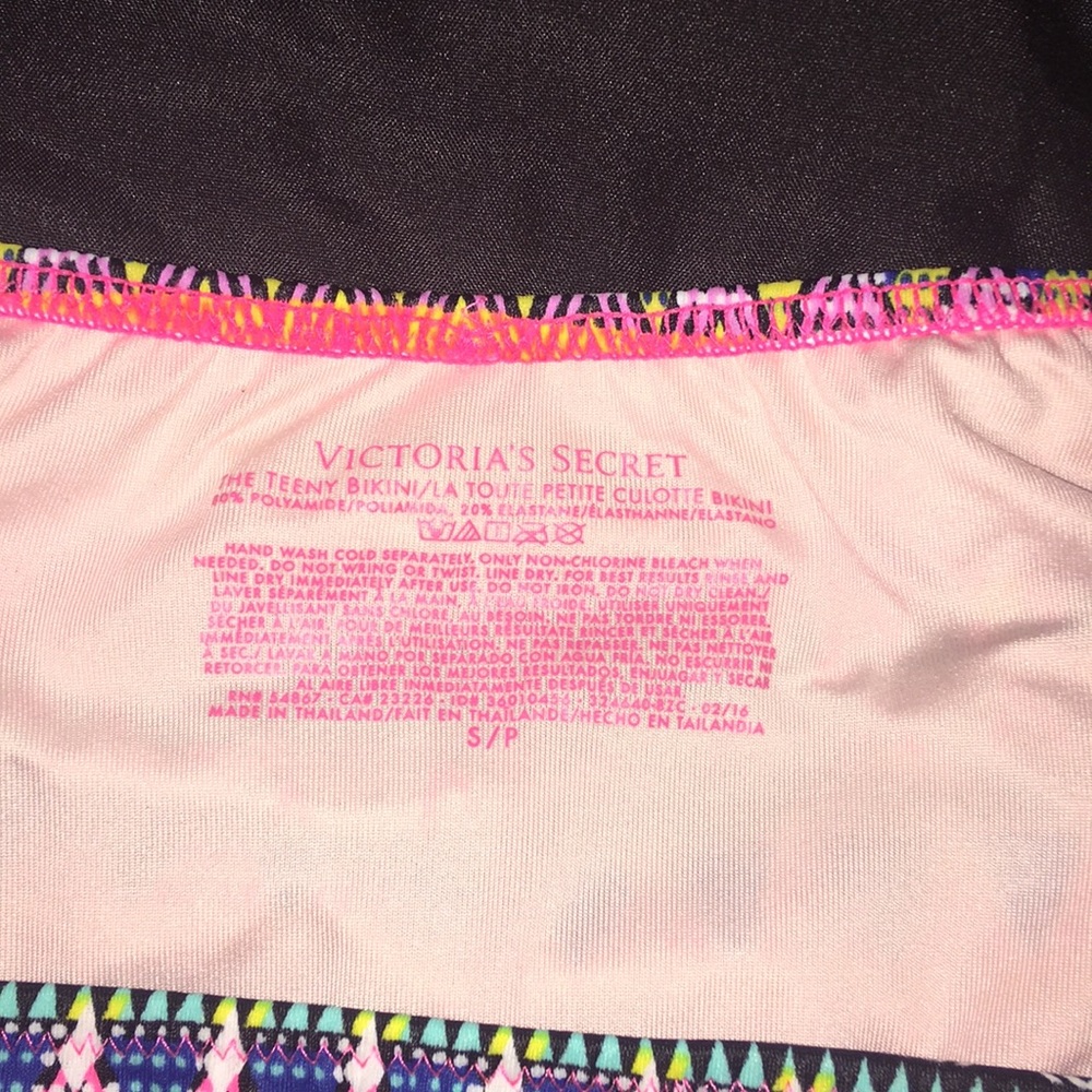 Victoria’s swimsuit top (with optional bottoms) - Picture 3 of 3